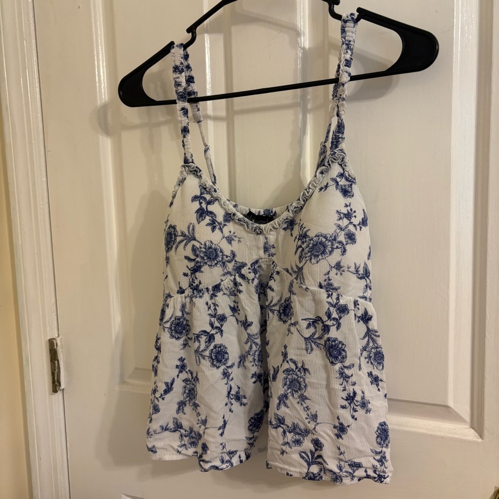 Vintage 2000’s Babydoll tank blue floral pattern